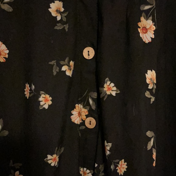 Button front long floral skirt - Picture 2 of 2
